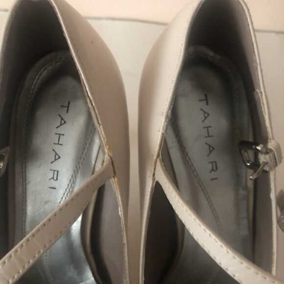 TAHARI Sabina nude and silver tip heels shoes 7.5 - Picture 5 of 8